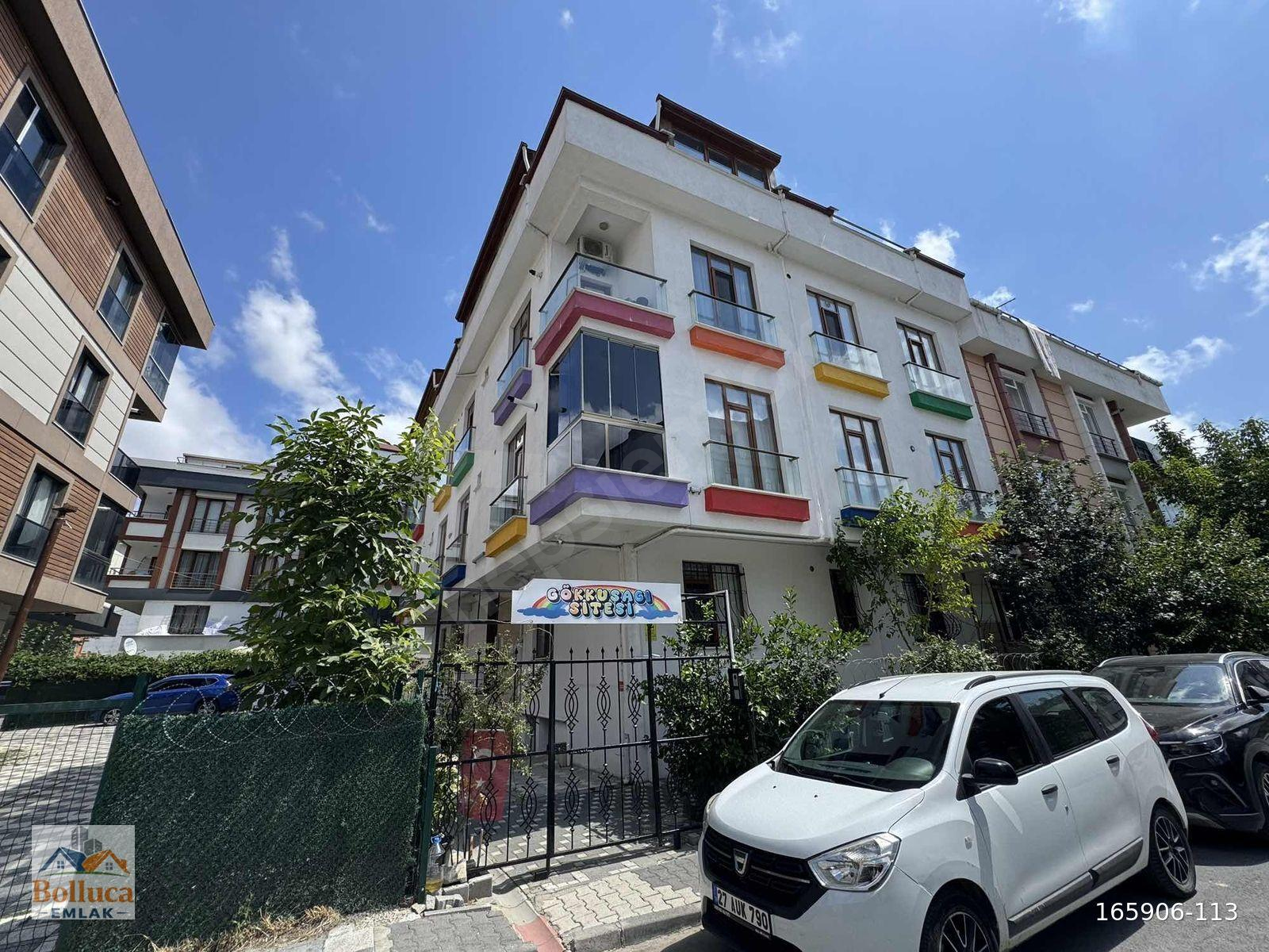 ACİLLL BOLLUCA MAVİGÖL MH BUTİK SİTE İÇERSİNDE SATILIK 2+1 DAİRE