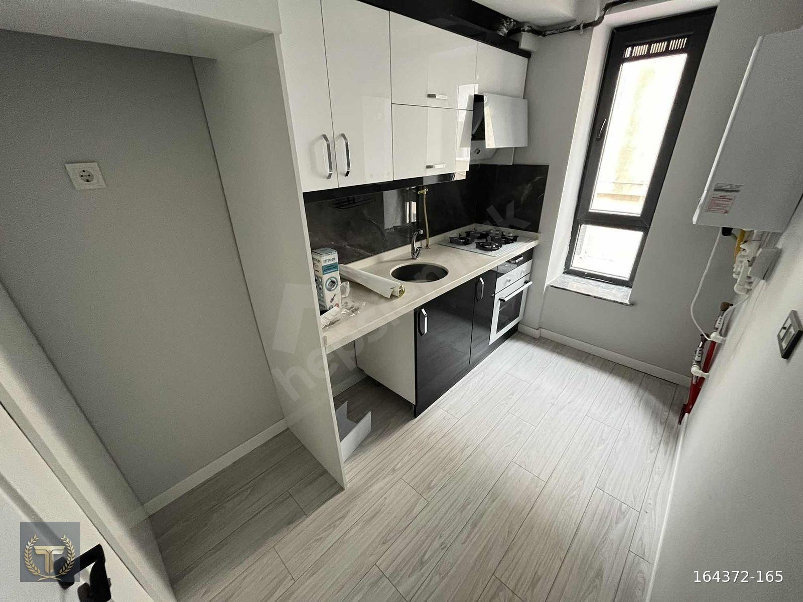 #BEYLERBEYİNDEN ANIT PARK DİBİ GENİŞ 2+0 DAİRE#