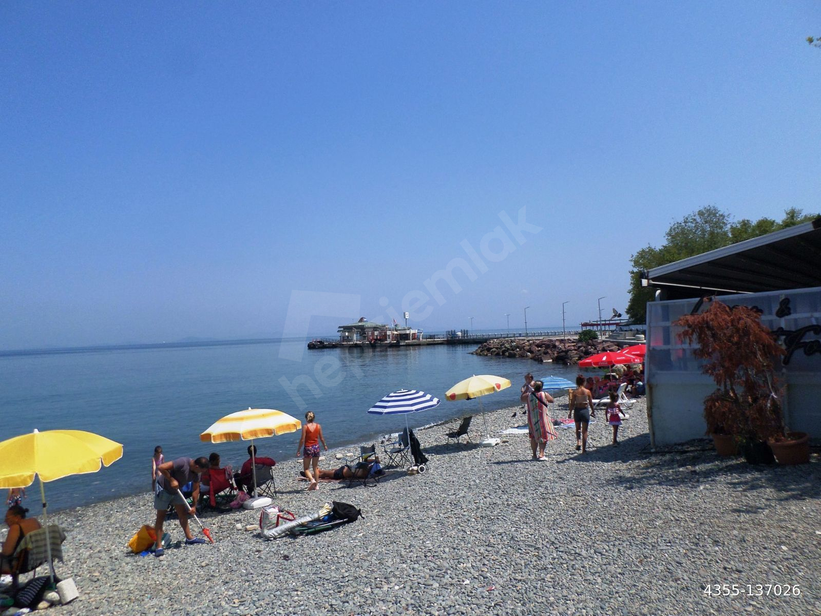 ÇINARCIK SAHİL 100 METRE MANZARALI BALKONLU BOŞ 175m2 SATILIK3+1