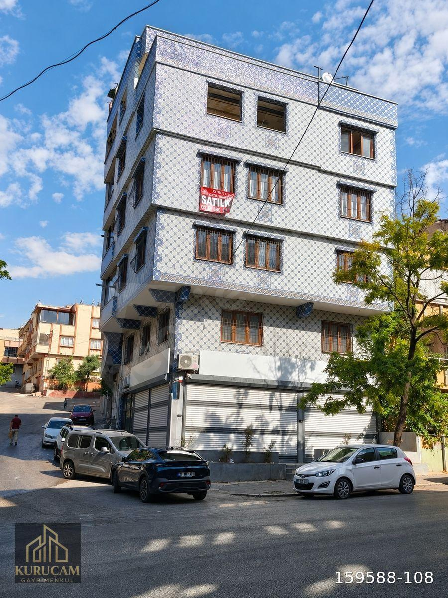 KURUÇAM GAYRİMENKULDEN İSTİKLAL MH 5 KATLI KOMLE BİNA SATILIKTIR