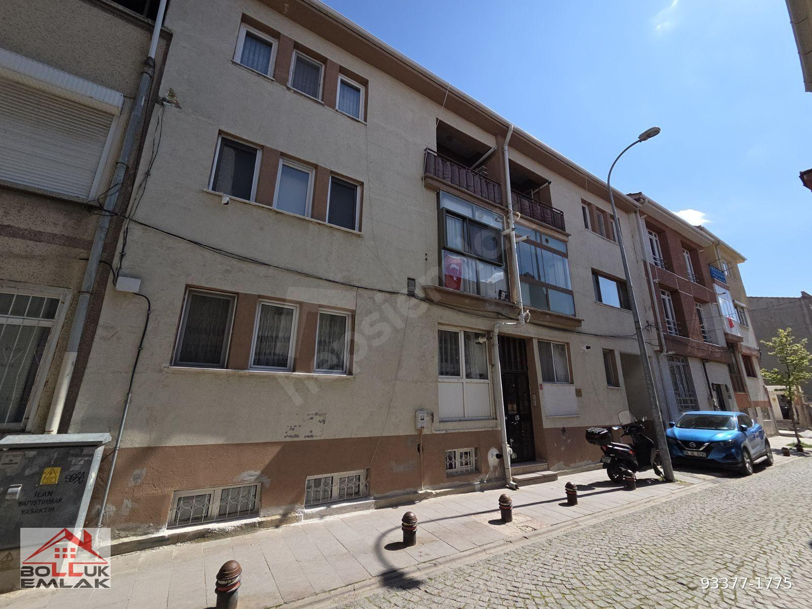 ARİFİYE MAHALLESİ'NDE GENİŞ VE LÜKS 3+1 SATILIK DAİRE!
