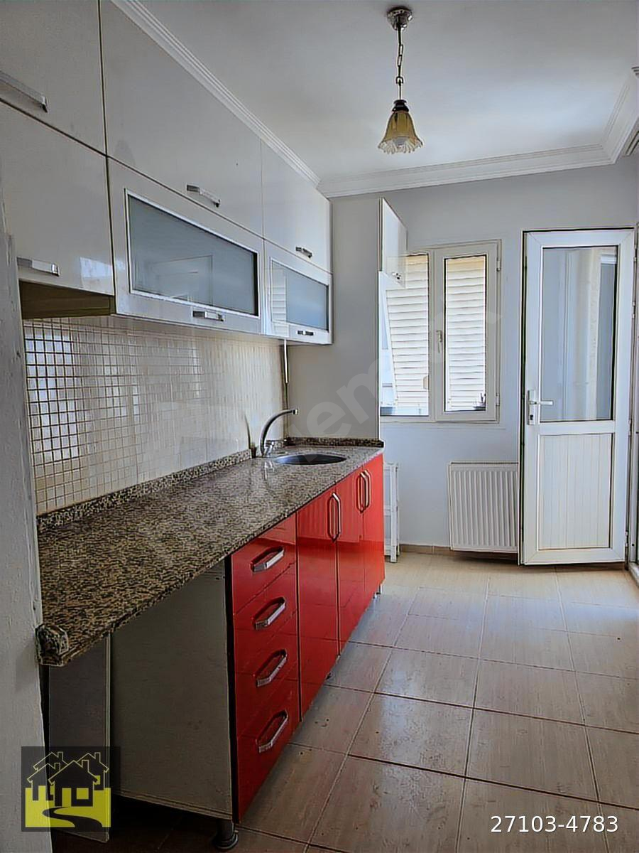 TELEFERİK MAH SATILIK DAİRE MASRAFSIZ ÇOK MERKEZİ KONUMDA