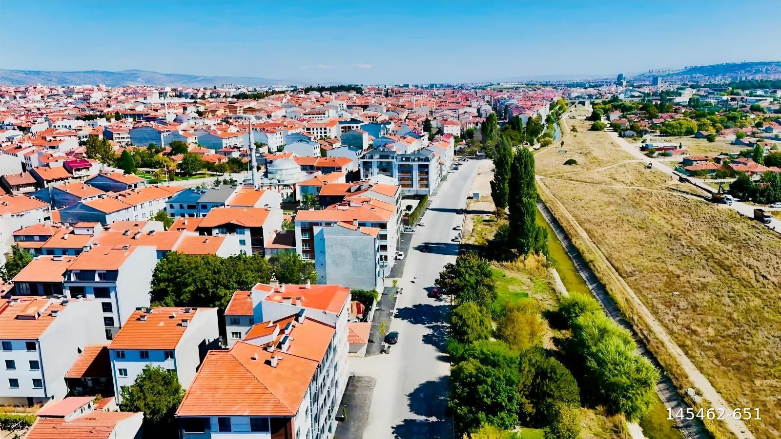 ÖZGÜN'DEN ÇAMLICA MAH. BİRLİK 2 CADDE YAKINI 3+1 DAİRE
