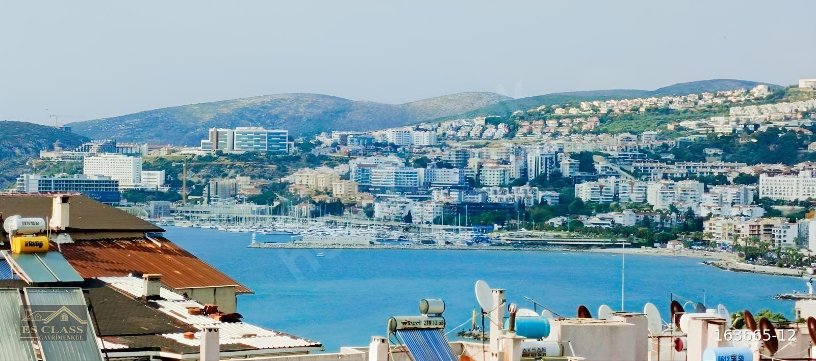 Kuşadası merkeze yakın doğa deniz şehir manzaralı kiralık 1+1