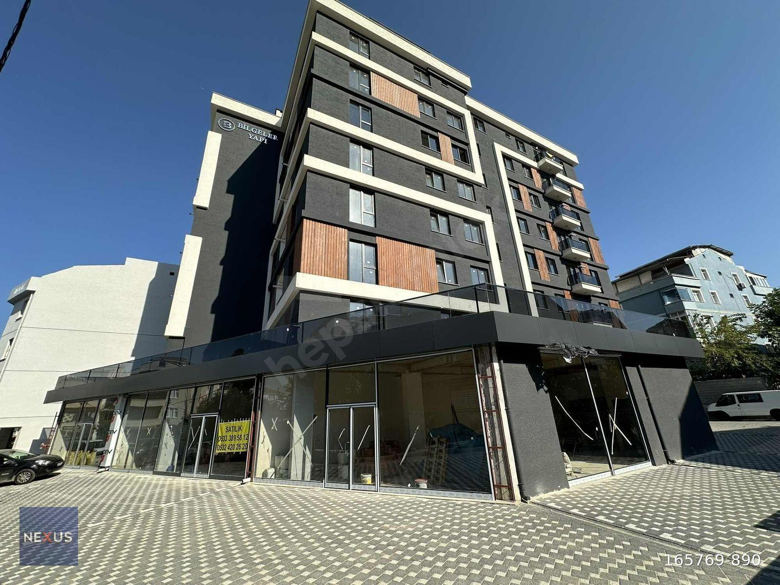 SULTANBEYLİ MERKEZDE METROYA YAKIN SATILIK 2+1 ARAKAT DAİRE
