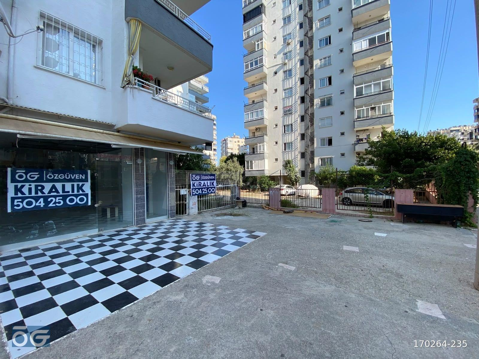"ÖZGÜVEN'DEN BAKANLIK CADDESİ ÜZERİ, 50 m2 DÜKKAN"