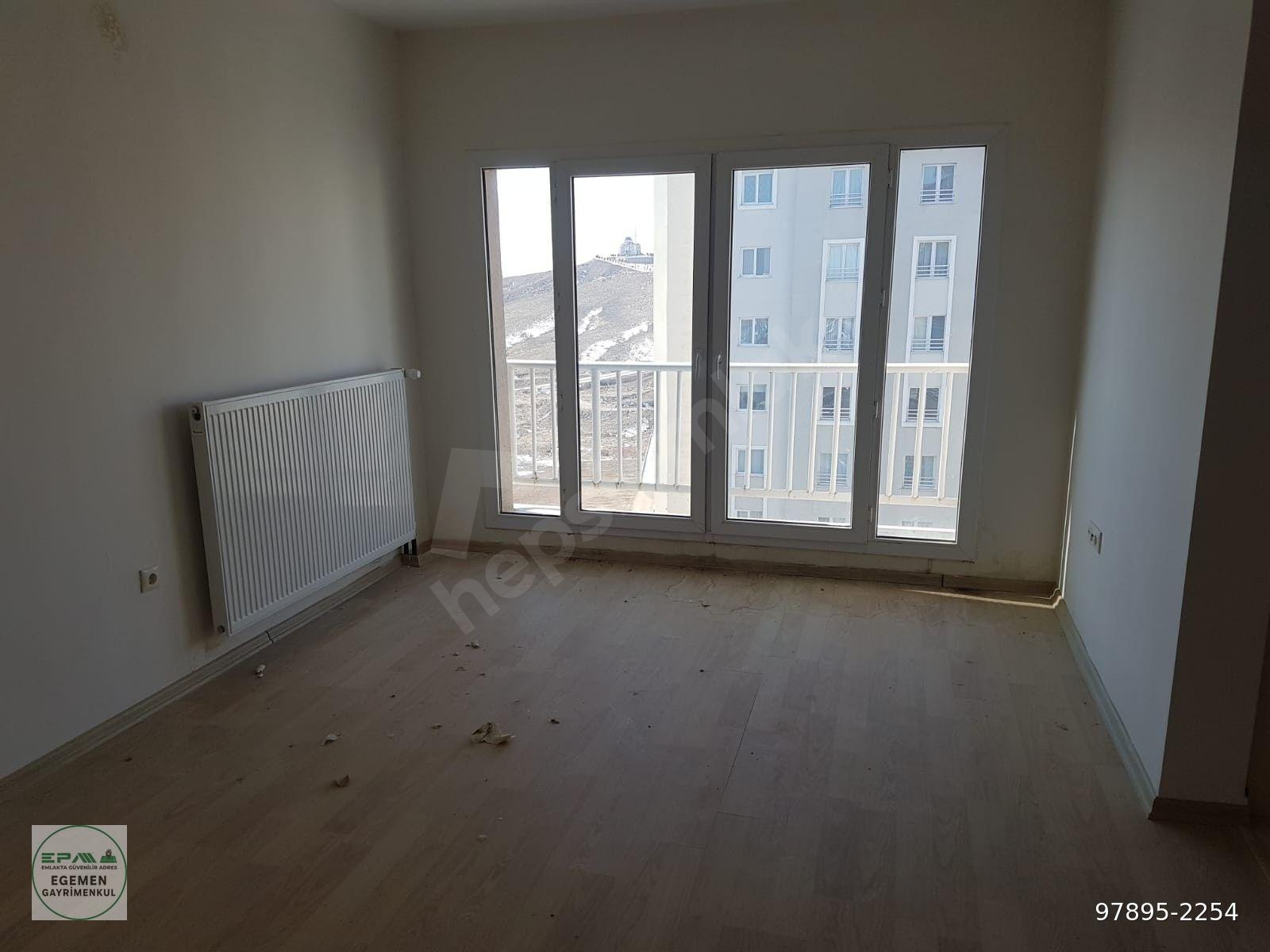 YAPRACIK SEMT PAZARI KARŞISI 2+1 SATILIK DAİRE