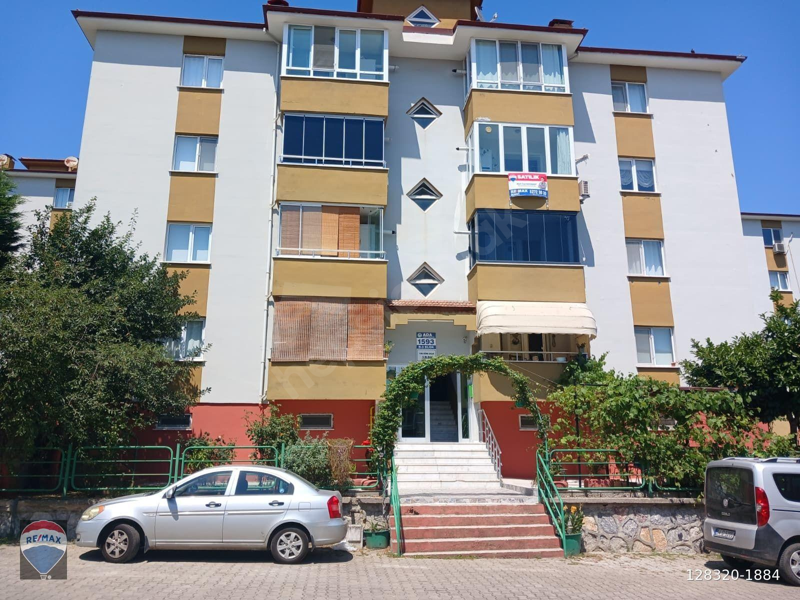 REMAX MAVİ'DEN CAMİLİDE EBEVEYN BANYO ASANSÖRLÜ 3+1 ARAKAT DAİRE