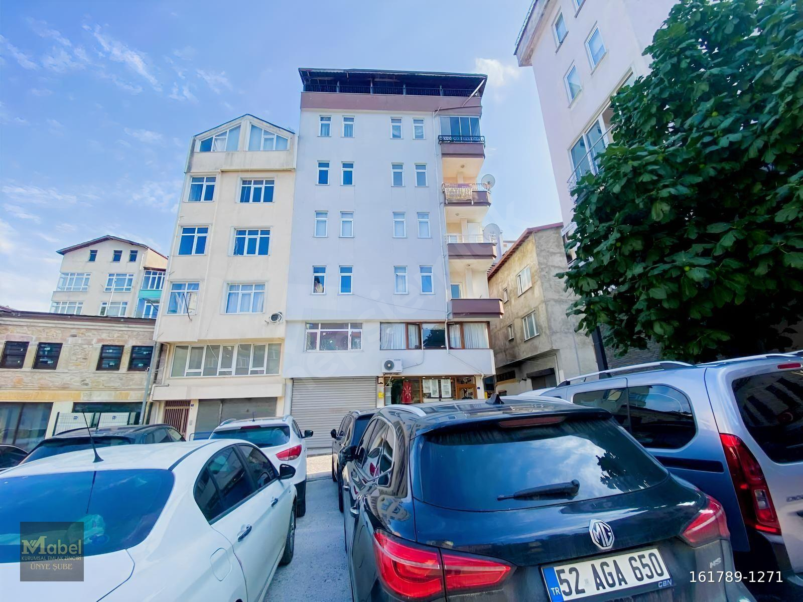 MABELDEN ŞEHRİN MERKEZİNDE SATILIK FIRSAT 2+1 DAİRE