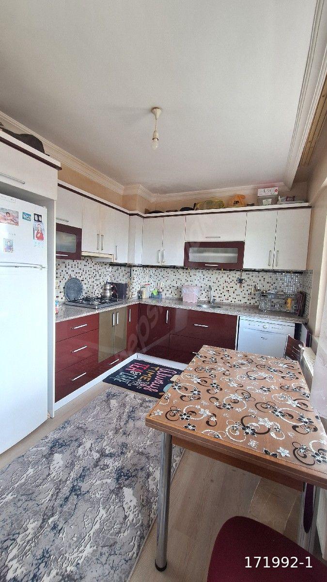 ATATÜRK MAHALLESİ YAVUZ SULTAN SELİM CAD ÜZERİ SATILIK 3+1DAIRE