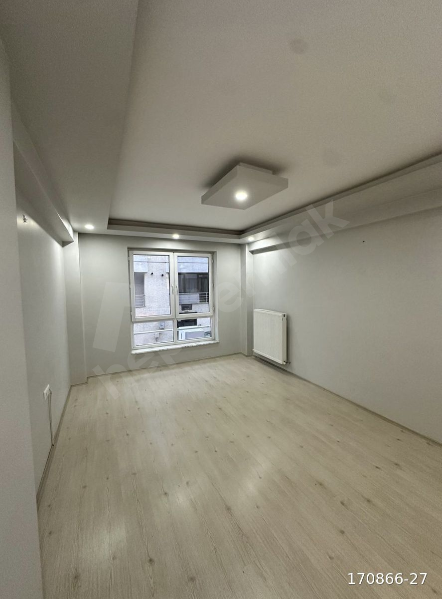 ZAFER MAHALLESİ ESENLİ CADDE YAKINI ASANSÖRLÜ CAM BALKONLU YENİ BİNA 2+1 KİRALIK DAİRE