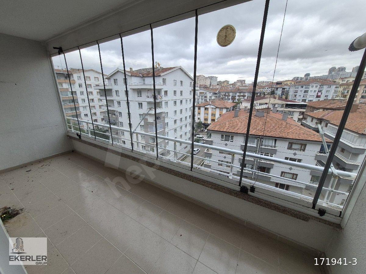 Ekerlerden Kiralık Natoyolu Caddesi üzerinde 2+1 105 metrekare ara kat bakımlı içi yapılı daire