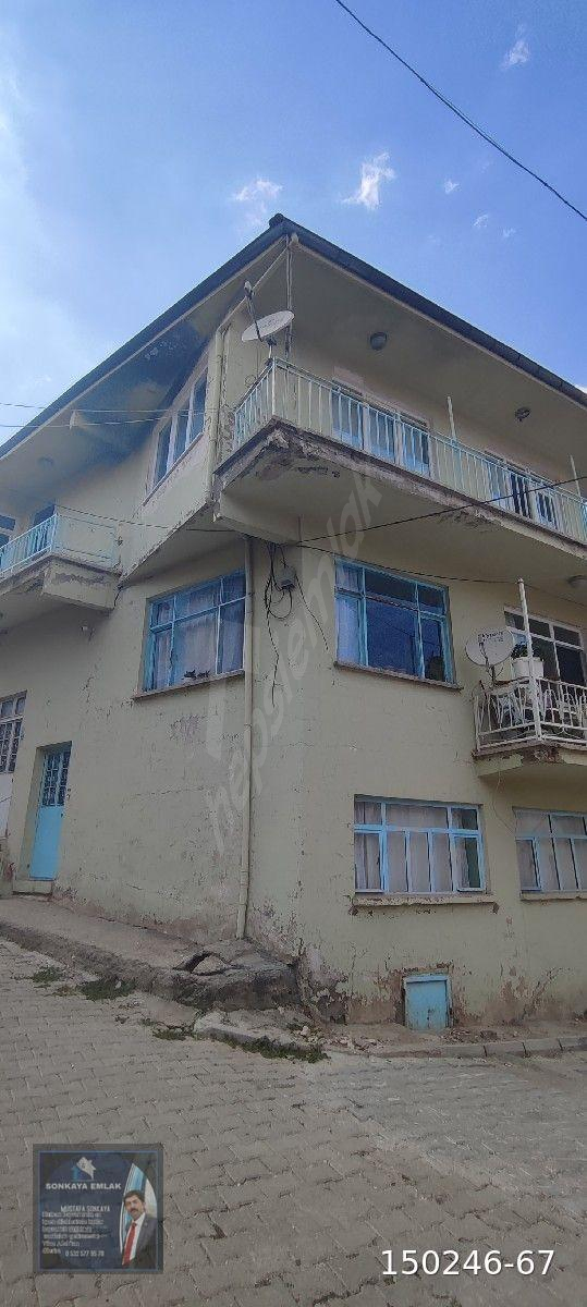 SENİRKENT ÇARŞI İÇİNDE 2 KAT MANZARALI DAİRE SATILIK