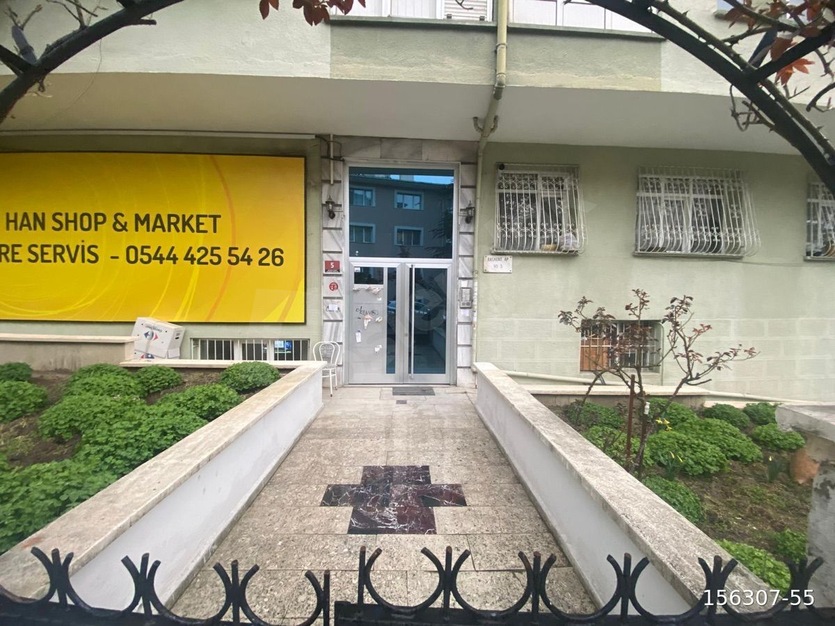 ESAT BEYAZGÜL SOKAKTA 3+1 1.KAT ÖN CEPHE YAPILI KİRALIK DAİRE