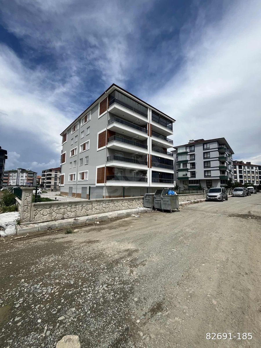 CANCAN'DAN MÜKEMMEL KONUM VE MANZARALI LÜKS 2+1 DAİRE SATILIK