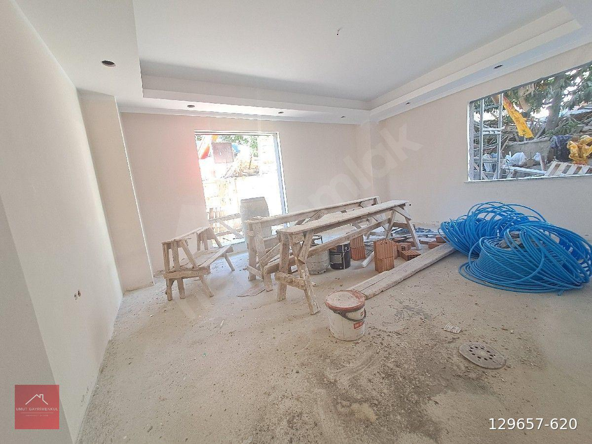 Avcılar Denizköşkler Mahallesinde 3+1 Bahçe Katı Daire