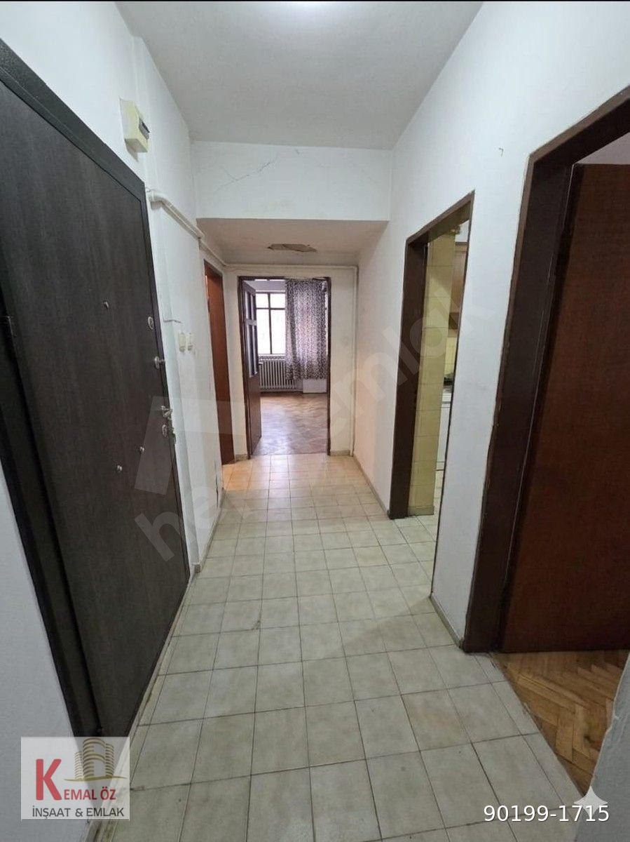 EMNİYET SOKAKTA SATILIK 3+1 SALON BAĞIMSIZ GENİŞ FERAH DAİRE