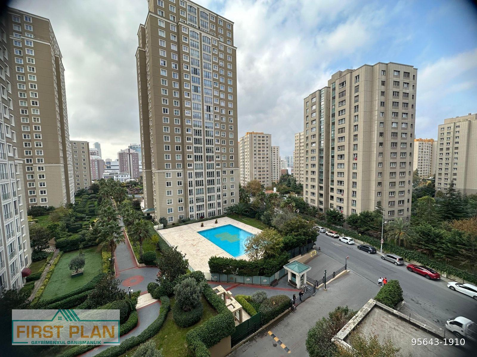 First Plan'den Uphill Court B Ada'da Şerefiyeli Satılık 1+1
