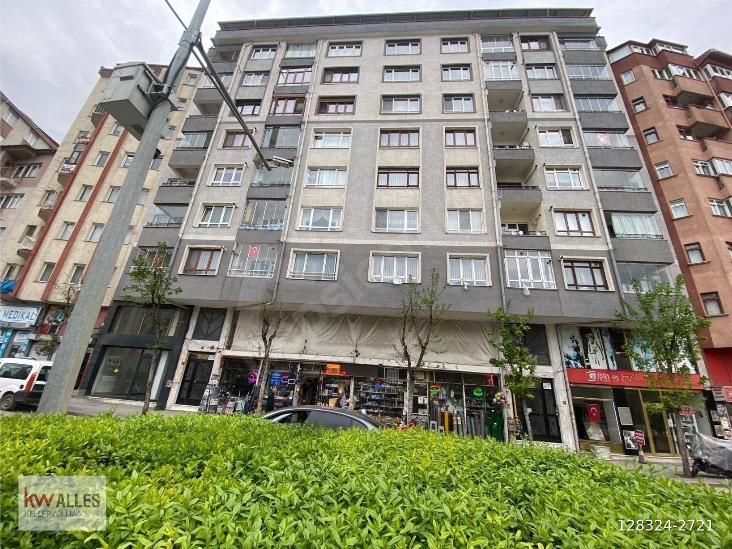 KW ALLES'TEN CUMHURİYET BULVARI ÜZERİNDE ÇİFT TERASLI 2+1