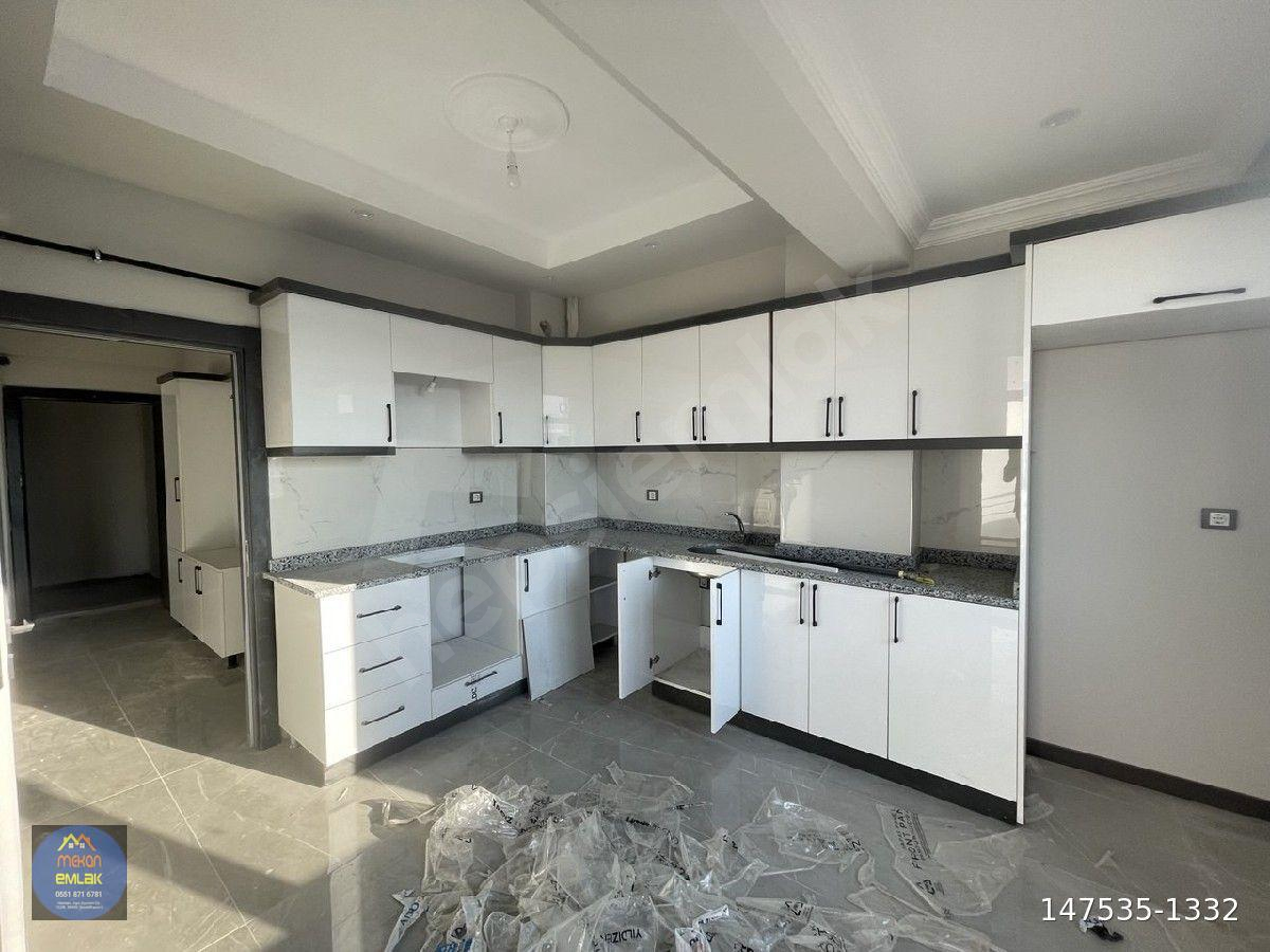 Cadde Üzeri Sıfır Binada Kaçırılmayacak Kiralık 2+1 Daire Fırsatı !