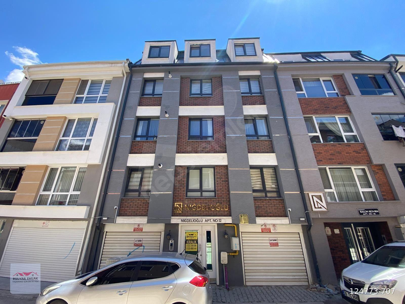 SAKARYA CAD. YAKINI EŞYALI 2+0 KİRALIK DAİRE.