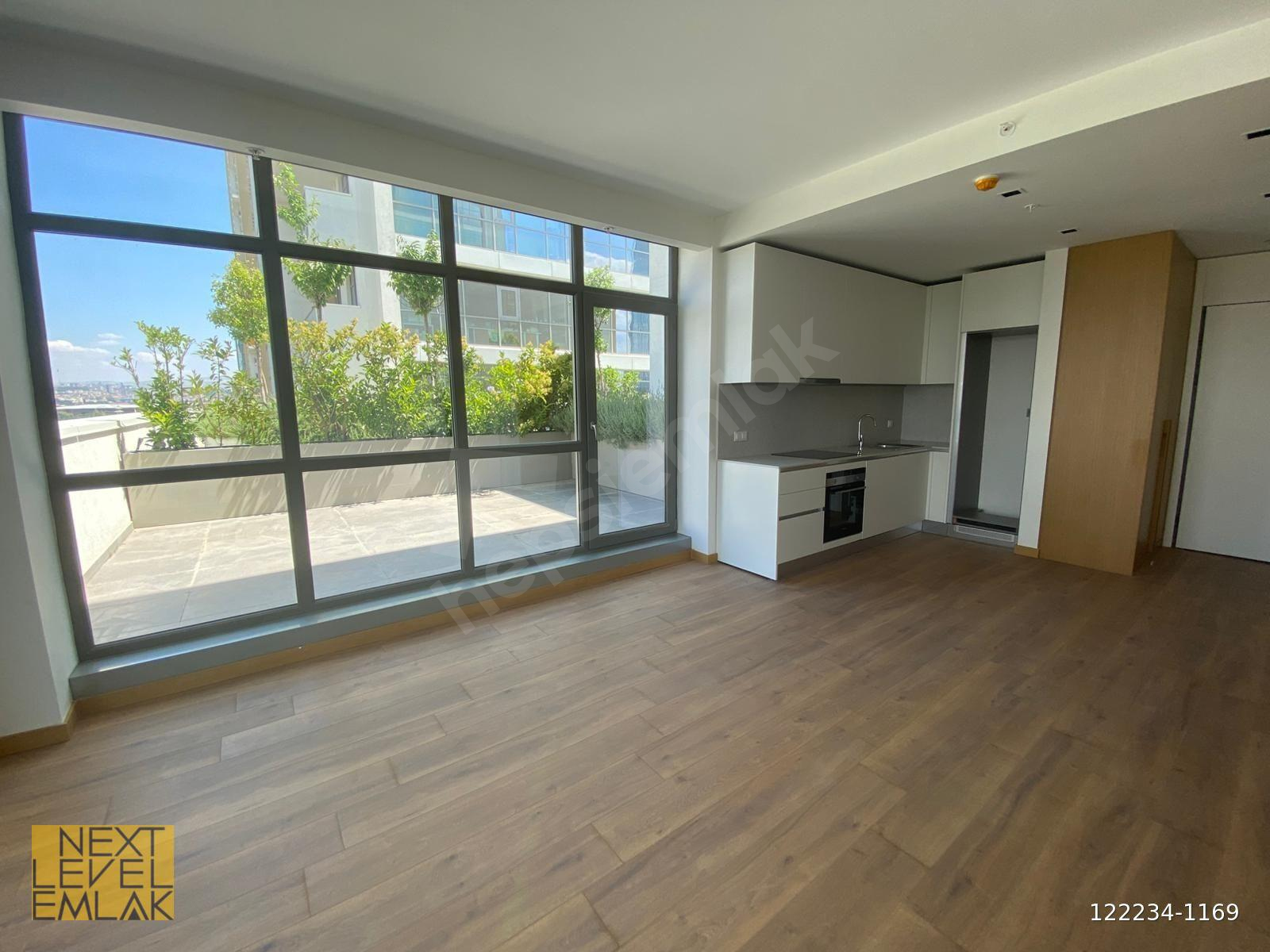 MERKEZ ANKARA'DA TERASLI ÇİFT CEPHE 1+1 SATILIK SIFIR DAİRE