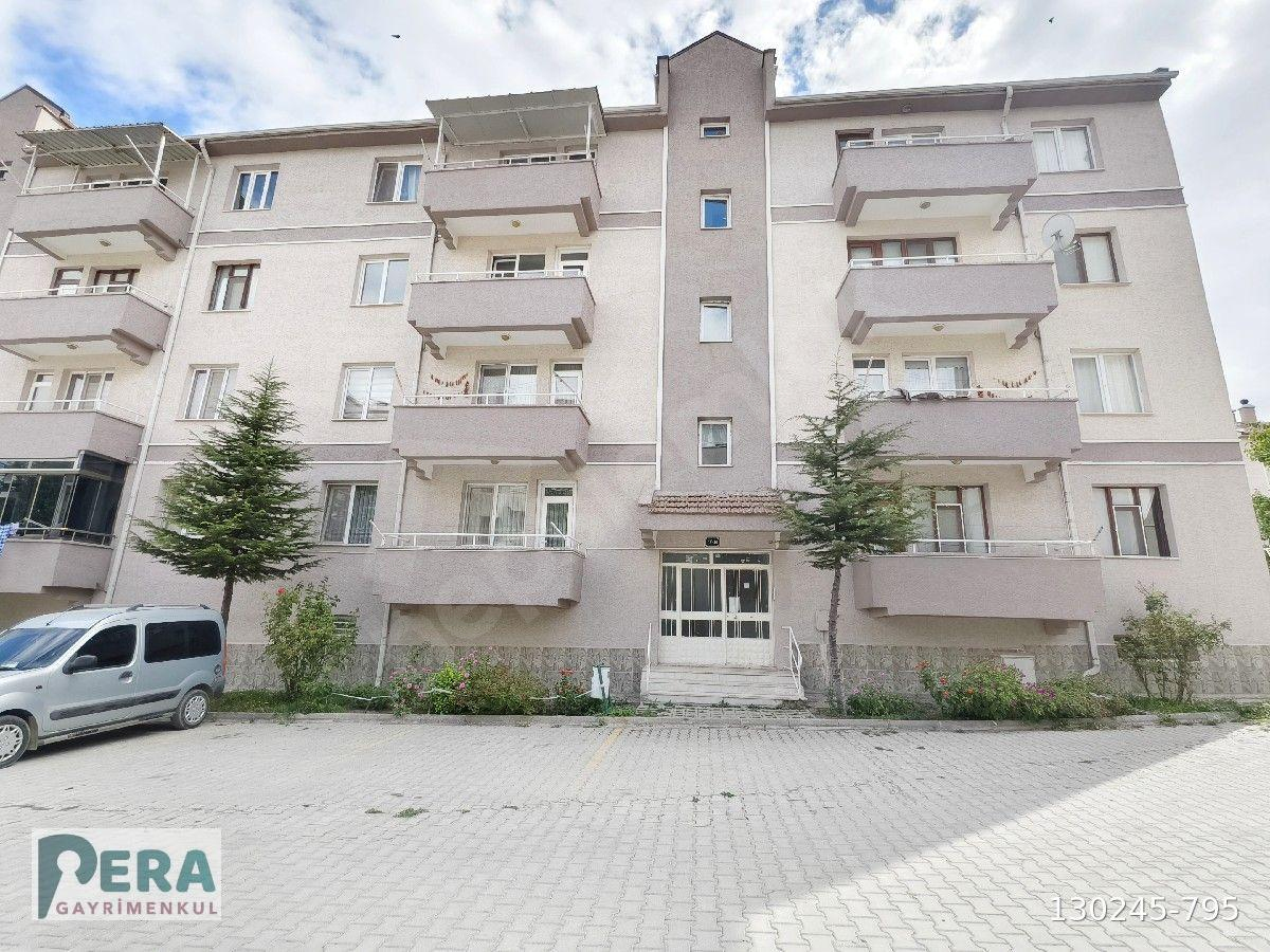 PERA'DAN BORSA CD.Sİ YAKINI SİTE İÇERİSİNDE KİRALIK 3+1 DAİRE