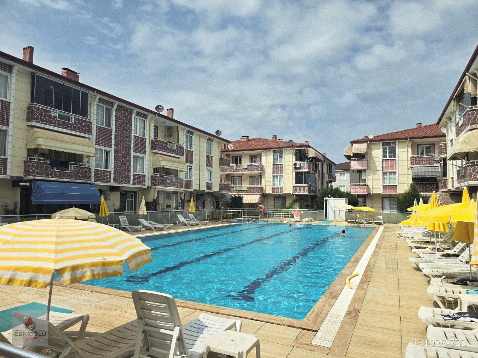 GERÇEK İLAN GERÇEK DAİRE HAVUZLU SİTE İÇİNDE KOMBİLİ GİRİŞ KAT 2+1 FIRSAT