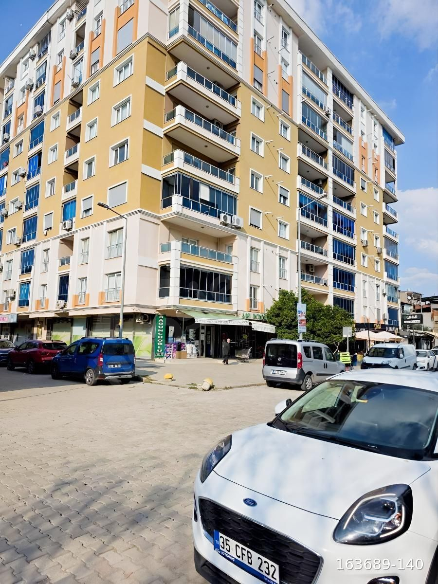 Yeşilova'da Site İçerisinde 3+1 Satılık Köşe Daire