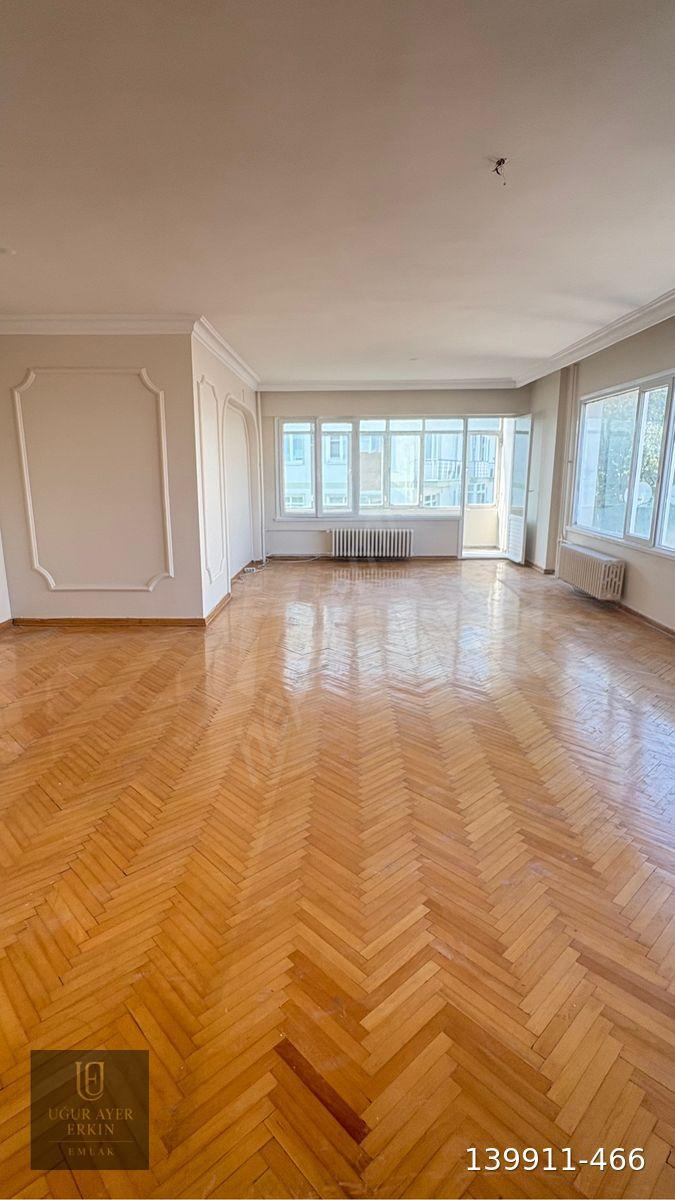 KÜÇÜK BAHÇE SOK.4+1 PANAROMİK MANZARALI 170 M2 ASANSÖRLÜ