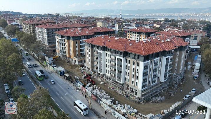REMAX NATURAL'DAN GÖLCÜK MERKEZ'DE TOKİ'DEN SATILIK 2+1