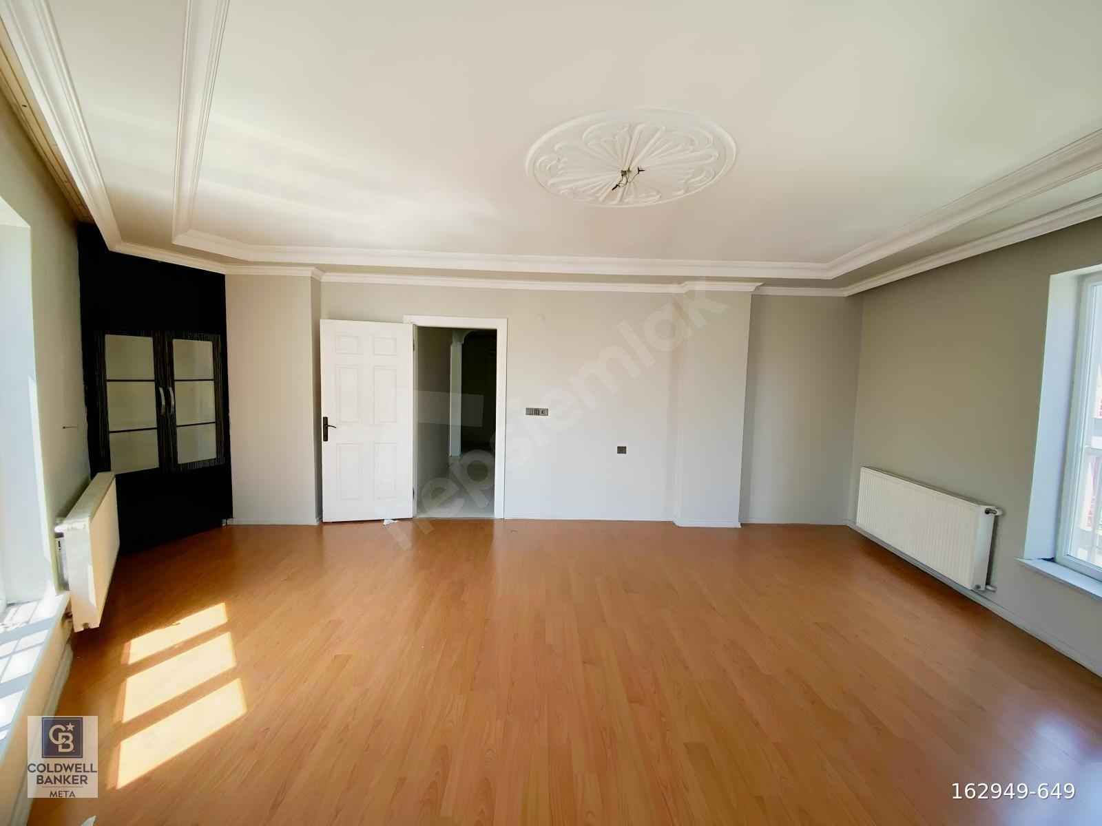 SATILIK DUBLEKS DAİRE ARNAVUTKÖY MERKEZ AVLU AVM YÜRÜME MESAFESİ