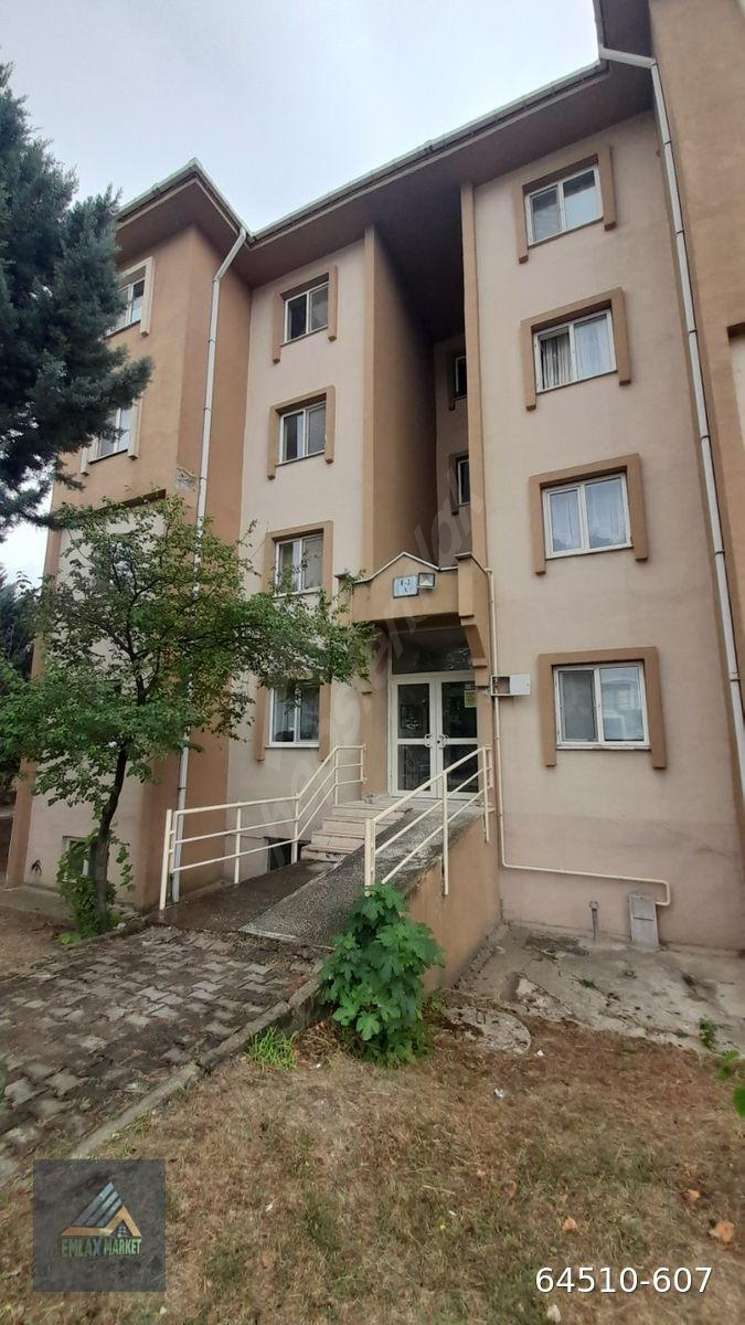 ESKİ TOKİDE KİRALIK BALKONLU 2+1