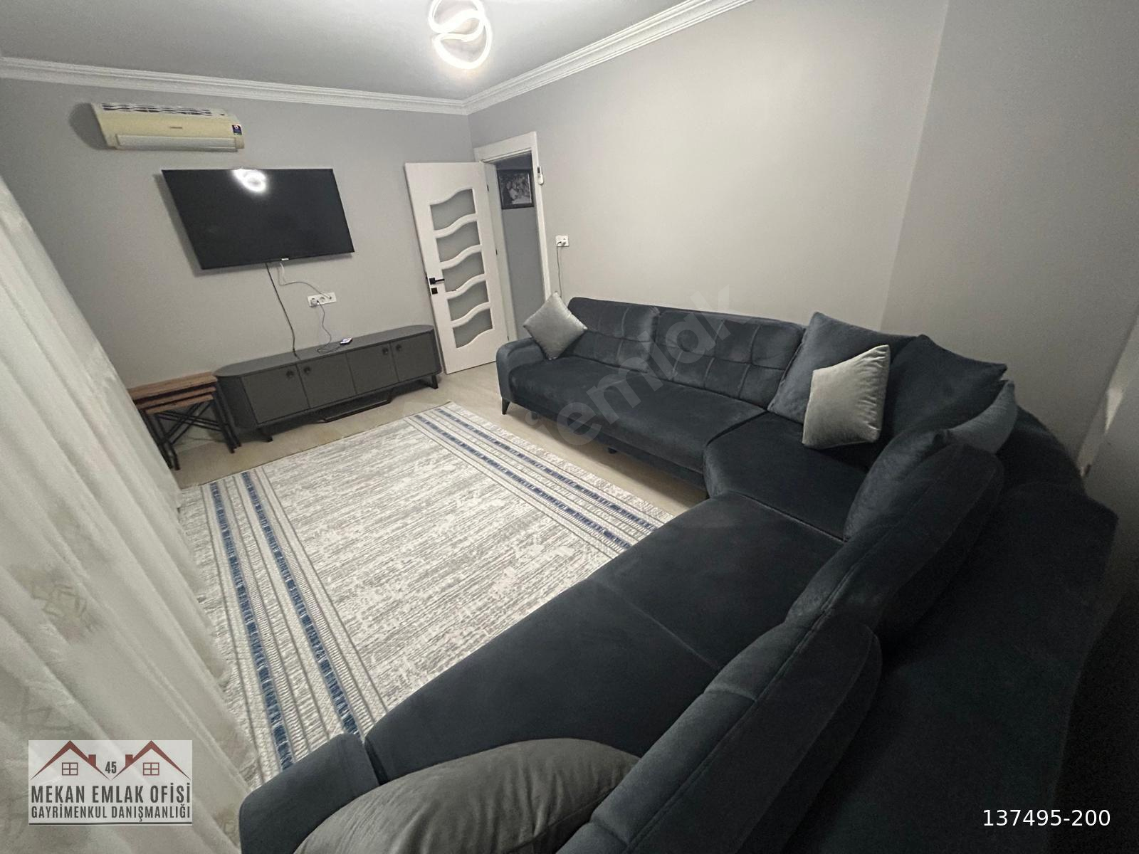 Saruhanlı Cadde üzeri 3+1 ebeveyn banyolu çift cephe daire