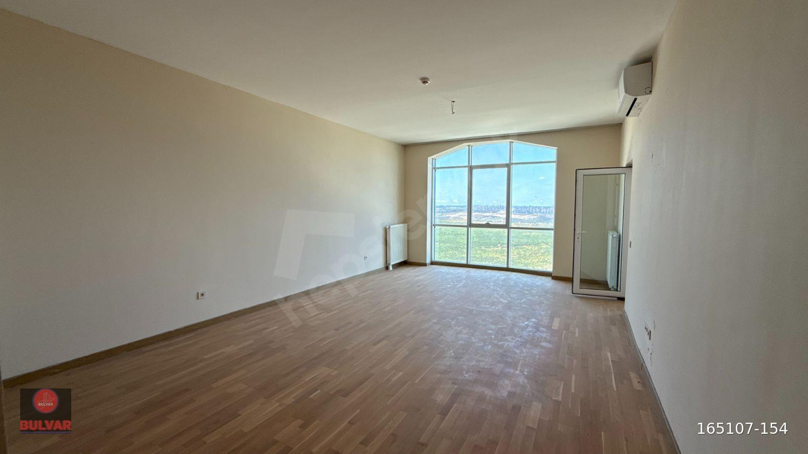 BAHÇEŞEHİR VADİ TEPE 3+1 BOŞ DAİRE