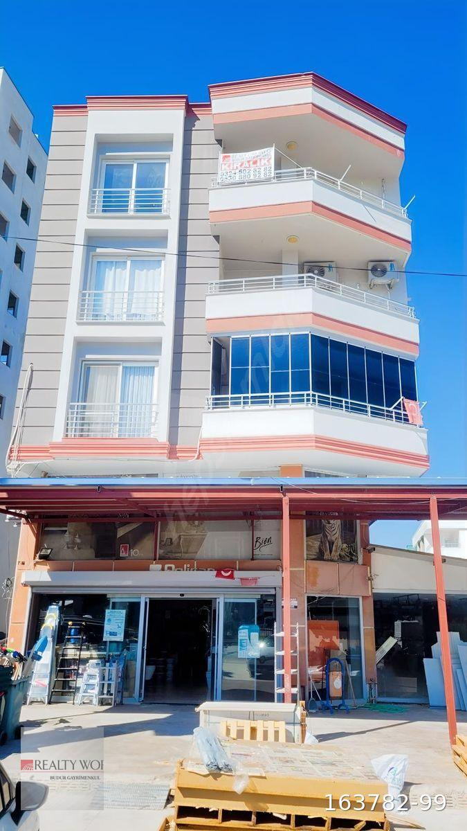 RW BUDUR'DAN TECE'DE ANA YOLA SIFIR 2+1 GENİŞ KİRALIK DAİRE