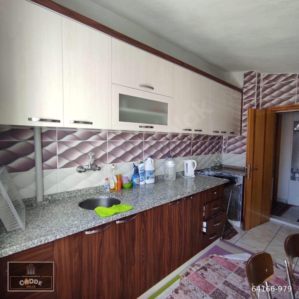 MERAM YAKA CADDESİ FATİH CADDESİ KAVŞAĞI 2+1 EŞYALI KİRALIK DAİRE