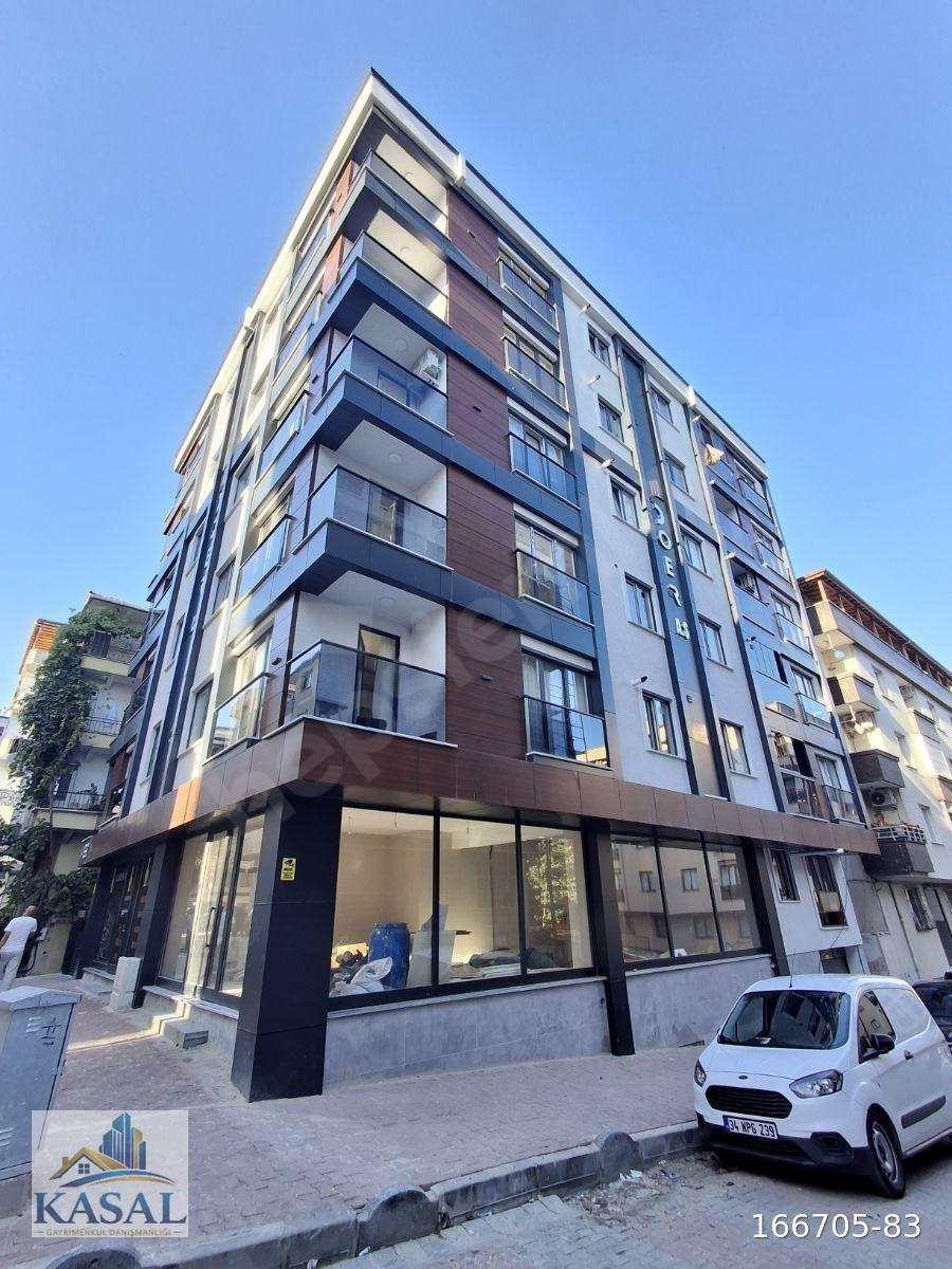 ZAFERDE KÖŞE BAŞI MÜHTEŞEM ARAKAT 102 M2 İSKANLI OTOPARKLI DAİRE