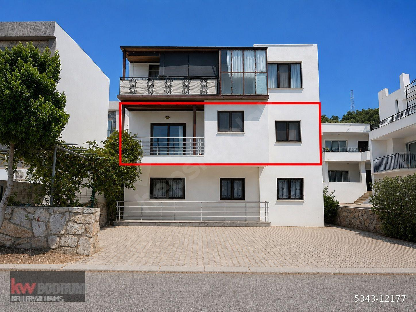 Konacık Merkezi konumda önü açık bakımlı 3+1 Daire