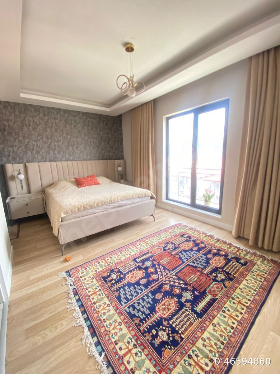 Karapürçekte site içerisinde 4+1 7.katta 150 m2 teras balkonlu full+full