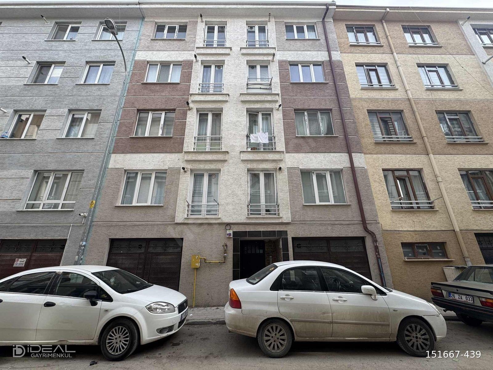 SÜTLÜCE MAHALLESİ İÇEM KAPISI YANI GENİŞ FERAH SATILIK 2+0 DAİRE
