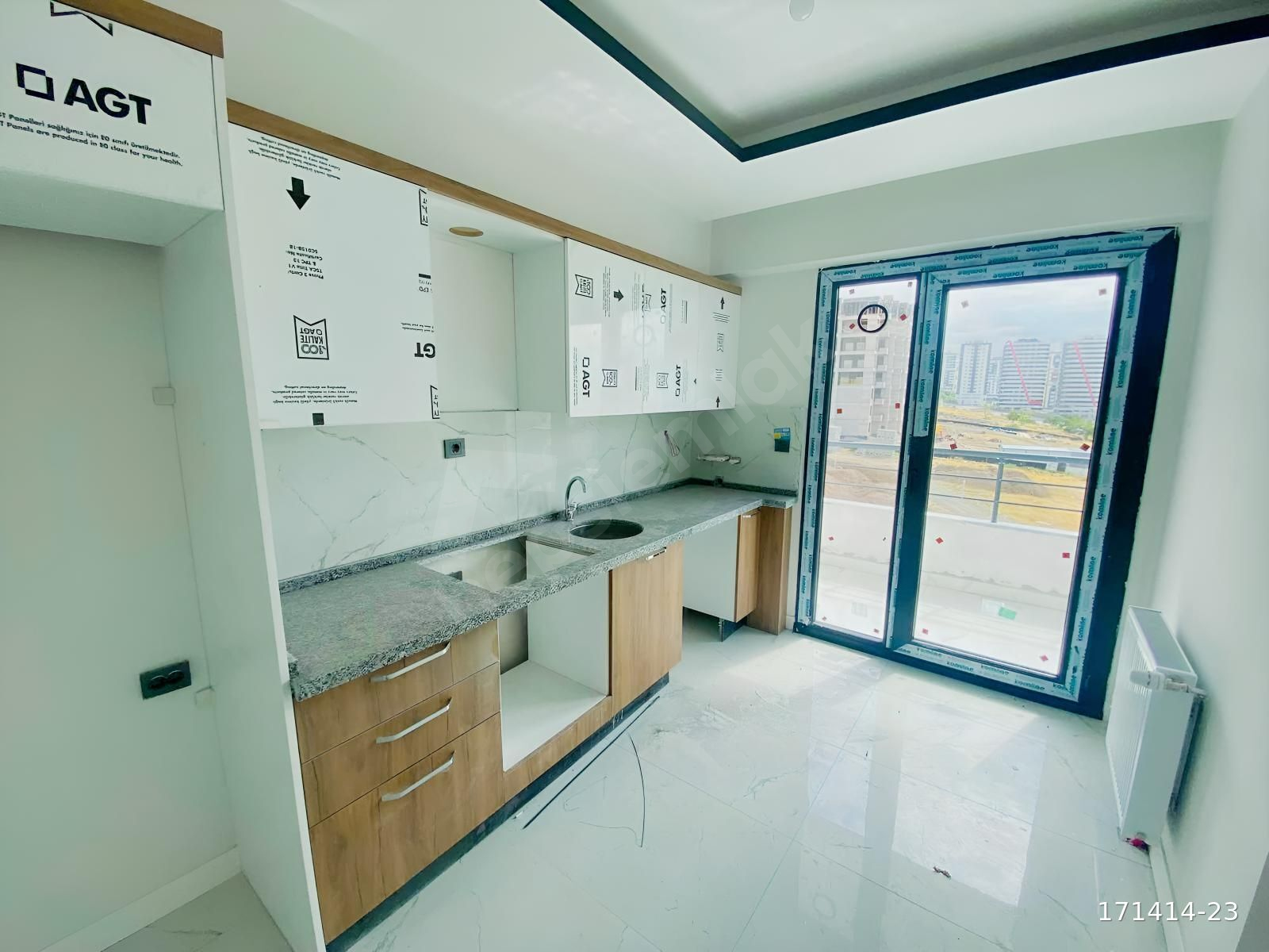 GRAND GYO|HULUSİ AKAR BULV. DÜŞÜK KATLI LÜKS SATILIK 2.5+1 DAİRE