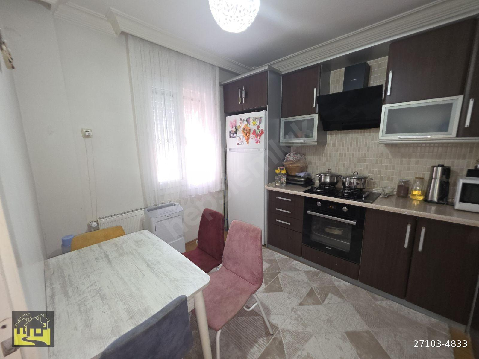 DAYIM EMLAKTAN ARA KAT ÇETİN EMEÇ MAH SATILIK DAİRE