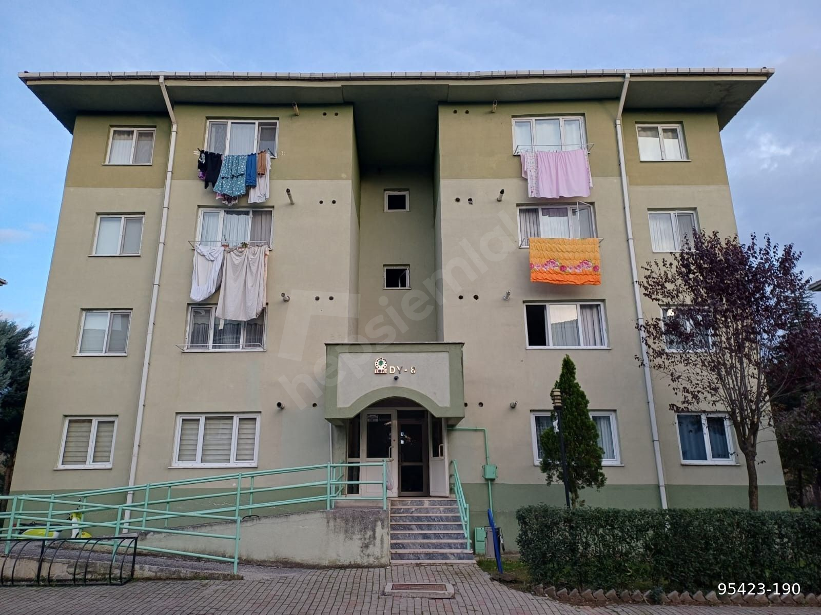 DÜZCE-ÇAVUŞLAR TOKİ'DE KİRALIK 2+1 ORTA KAT DAİRE