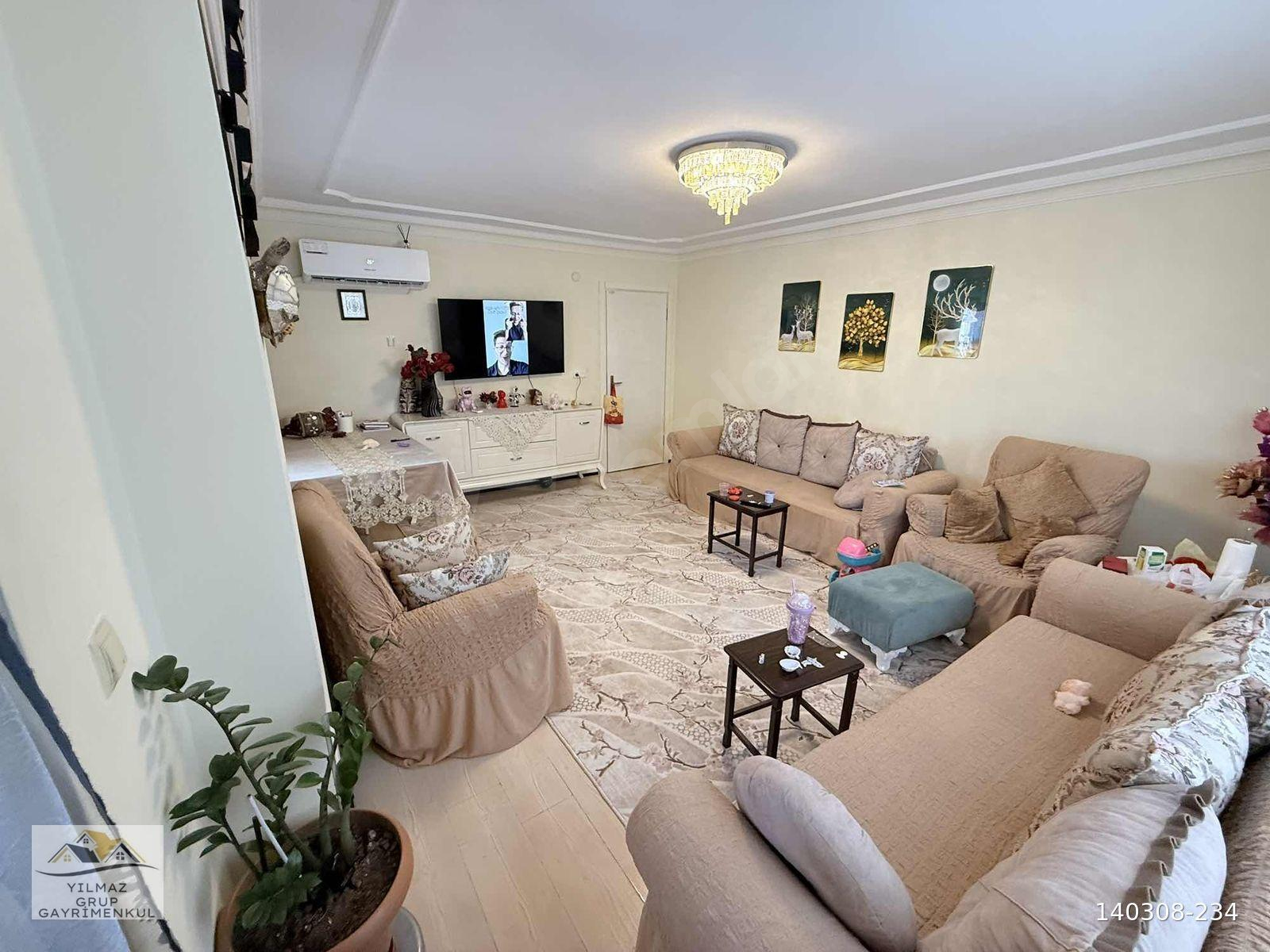 KARŞIYAKADA TRANVAY CADDE ÜZERİ GENİŞ 3+1 ARAKAT FULL KREDİLİ