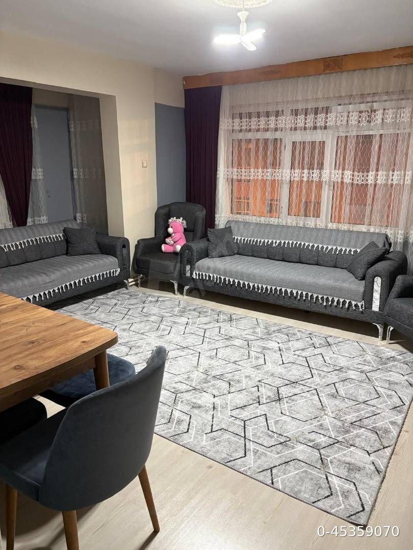 BAHÇELİEVLER MAHALLESİ HÜRRİYET CADDESİ ÜZERİNDE 2+1 SATILIK DAİRE