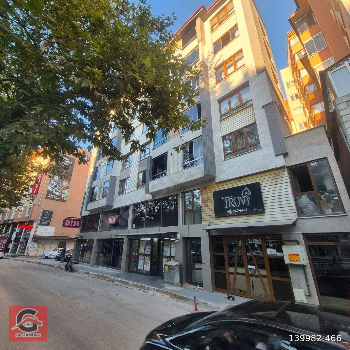 ŞEHİR MERKEZİ CADDE KENARINDA 2+1 KİRALIK DAİRE