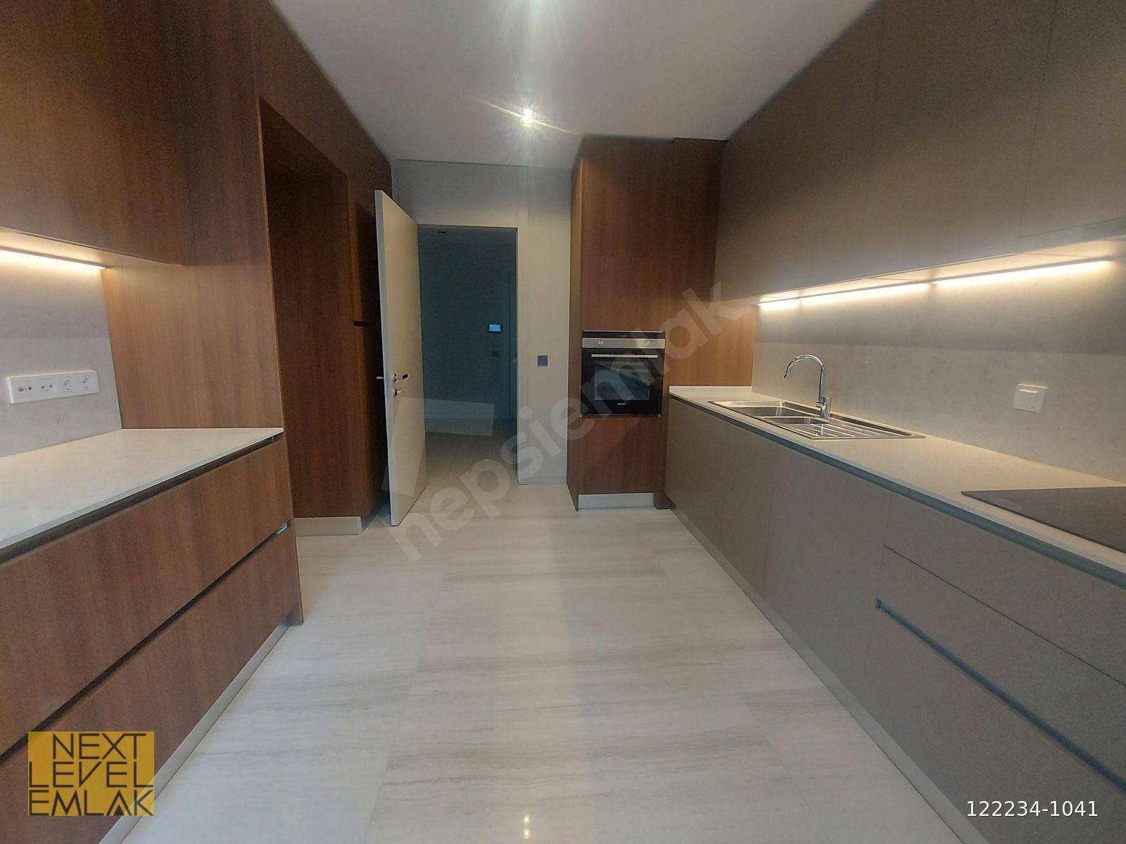 MERKEZ ANKARA PROJESİNDE SATILIK DOĞU CEPHE BÜYÜK TİP 3+1 DAİRE