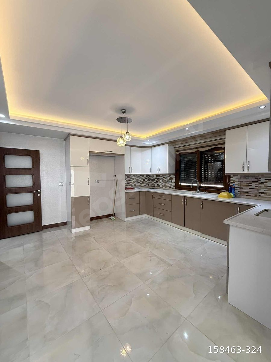 STARTKEY STAR GAYRİMENKUL'DEN ERGENEKON MH. KİRALIK 4+1