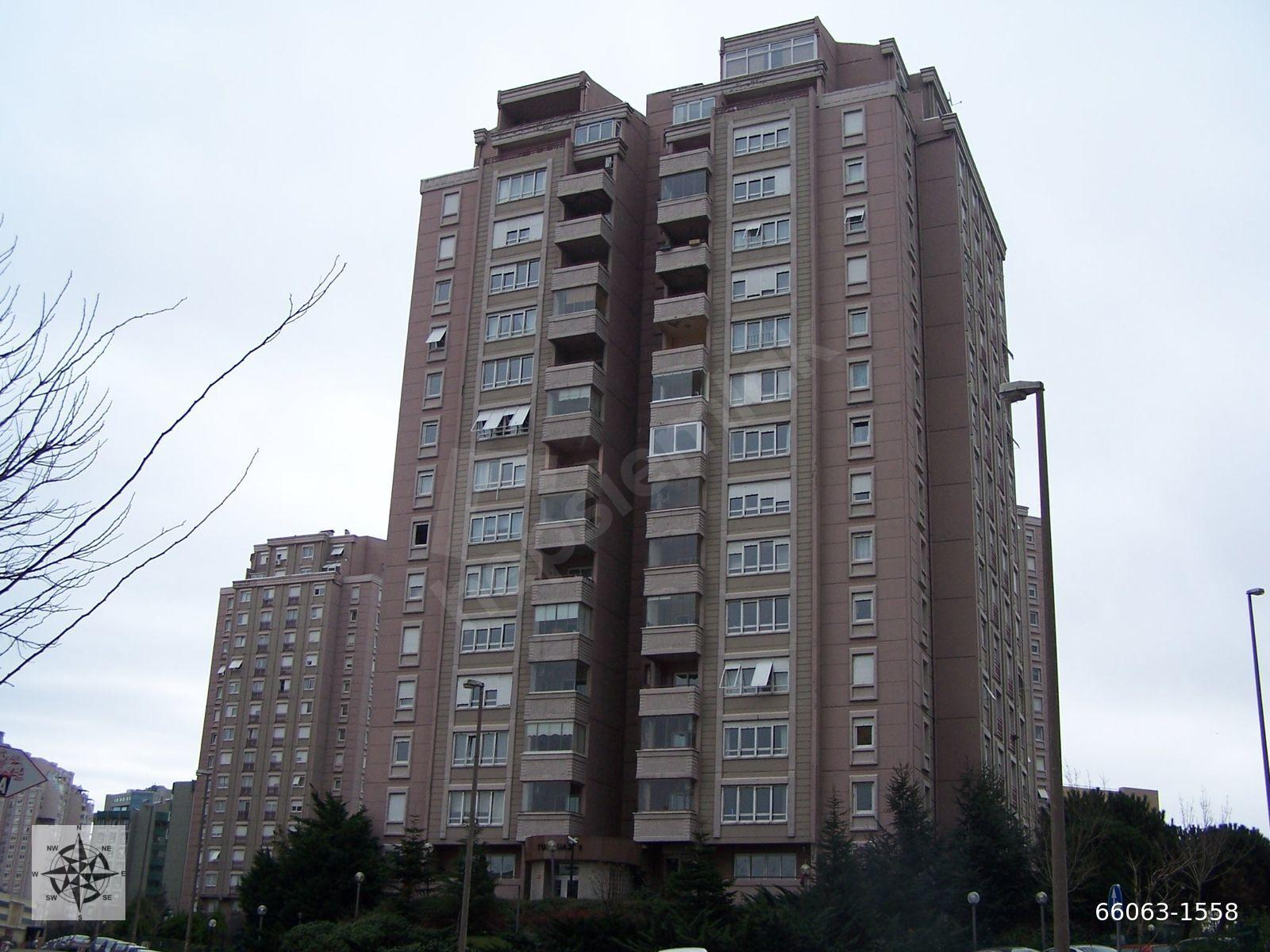 ATAŞEHİR TURKUAZ SİTESİ TEMİZ 3+1 KİRALIK DAİRE